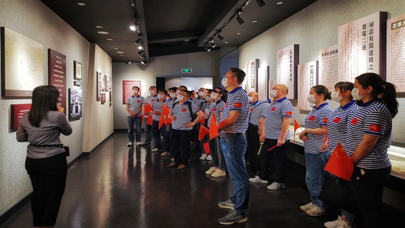 重溫崢嶸歲月，感悟紅色初心 ——瀘天化弘旭黨委開展“學(xué)黨史 感黨恩 跟黨走” 主題黨日活動(dòng)(圖3)