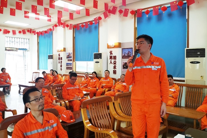 瀘天化公司組織開展廉潔警示教育片學(xué)習(xí)(圖1) 瀘天化公司組織開展廉潔警示教育片學(xué)習(xí)(圖1)