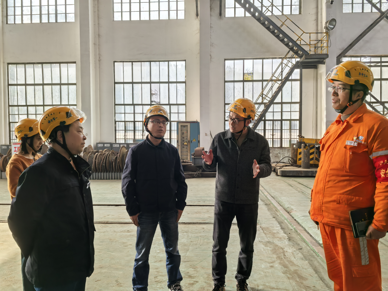 ?瀘天化集團(tuán)安全生產(chǎn)專項(xiàng)督導(dǎo)組赴弘旭公司開展實(shí)地檢查(圖1) ?瀘天化集團(tuán)安全生產(chǎn)專項(xiàng)督導(dǎo)組赴弘旭公司開展實(shí)地檢查(圖1)