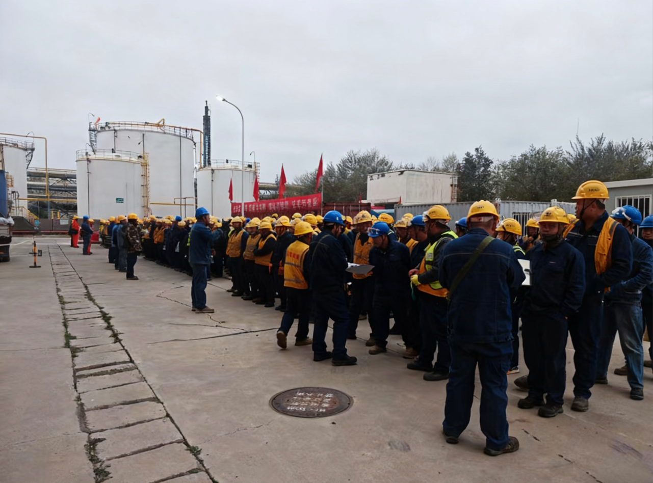 最大晨會！弘旭公司和寧大修項(xiàng)目部組織安全晨會(圖1)