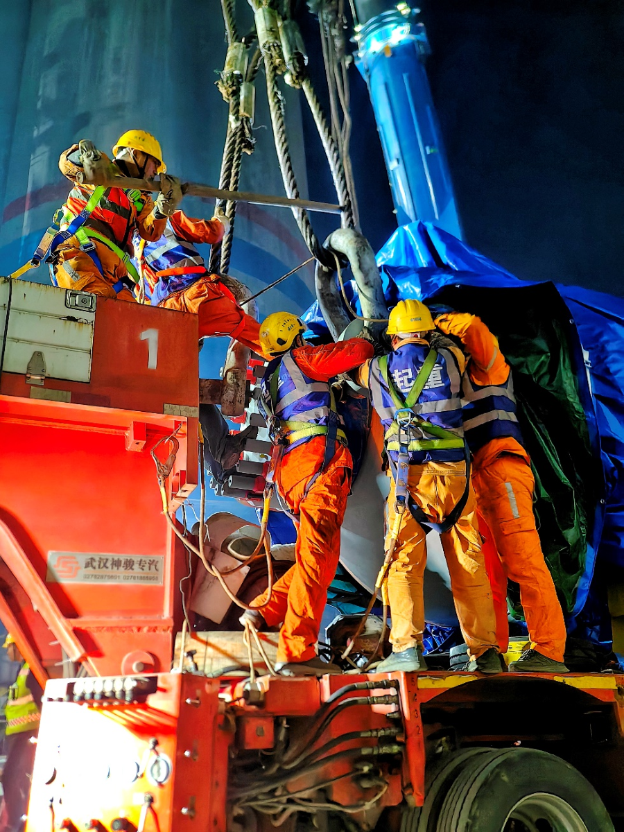 星光奮進(jìn)路 方圓紅旗耀 ——弘旭公司十二月攻堅紀(jì)實(圖4)