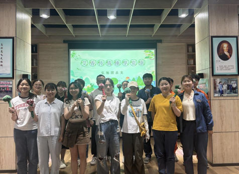 弘旭團(tuán)總支開(kāi)展“艾香傳情，錘享安康”主題活動(dòng)