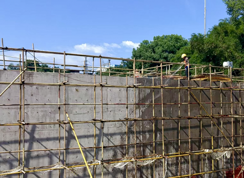 弘旭員工直面烈日考驗(yàn)，汗水鑄就質(zhì)量豐碑